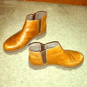 Camper 37 lugged “turtle” boots brown EUC